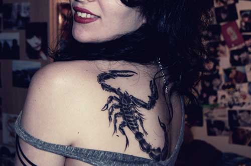escorpião tatuagens em fotos